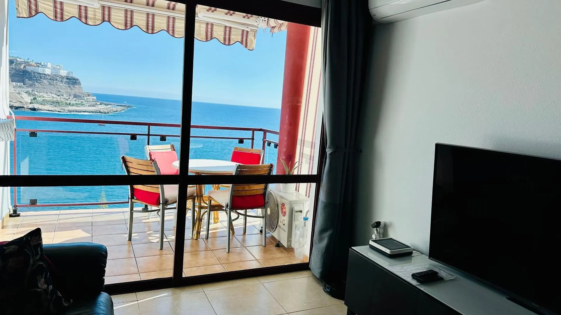 Su Eminencia - Sea View Apartment With Modern Comforts Playa Del Cura
